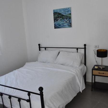 Luxury 2-Room Suite In The Center Of Downtown Haifa Bagian luar foto