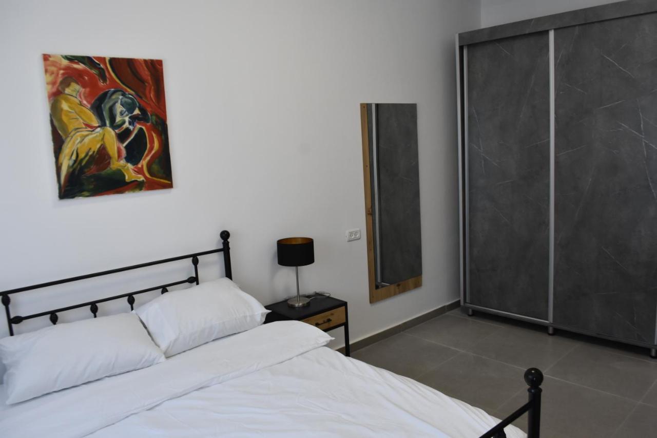 Luxury 2-Room Suite In The Center Of Downtown Haifa Bagian luar foto