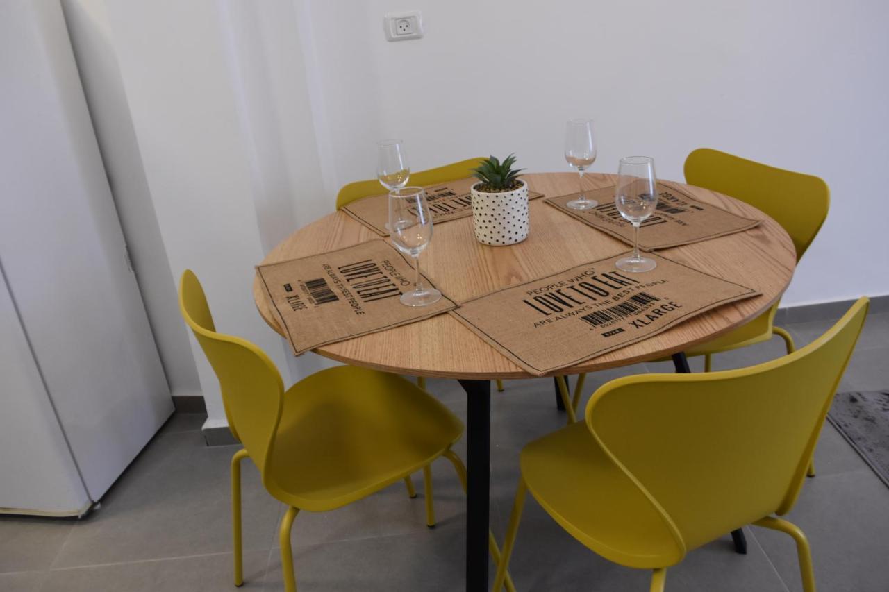 Luxury 2-Room Suite In The Center Of Downtown Haifa Bagian luar foto