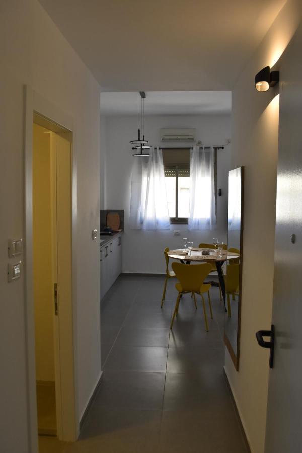 Luxury 2-Room Suite In The Center Of Downtown Haifa Bagian luar foto