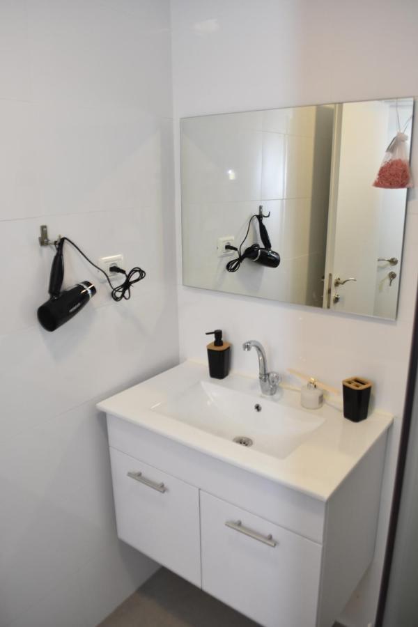Luxury 2-Room Suite In The Center Of Downtown Haifa Bagian luar foto