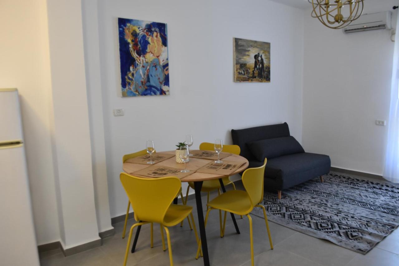 Luxury 2-Room Suite In The Center Of Downtown Haifa Bagian luar foto