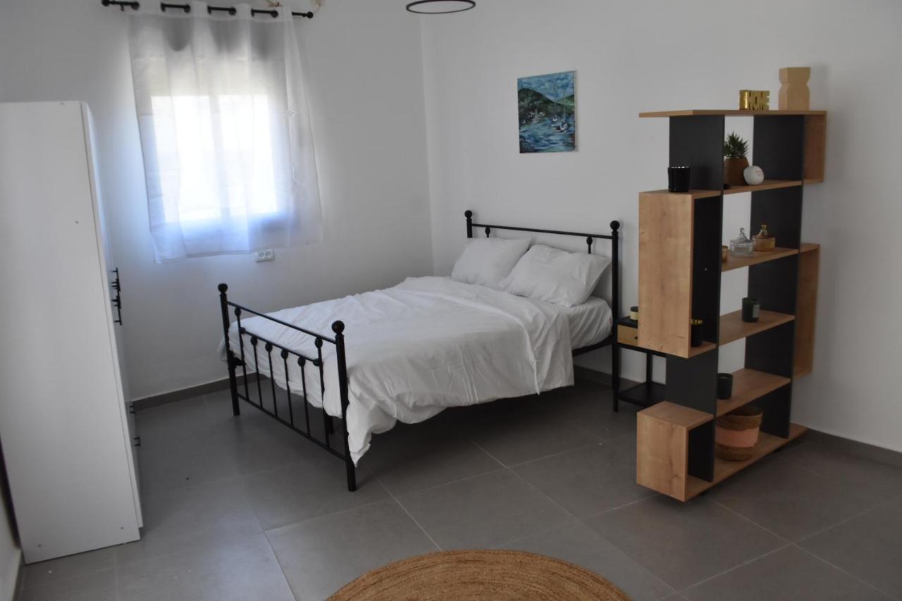 Luxury 2-Room Suite In The Center Of Downtown Haifa Bagian luar foto